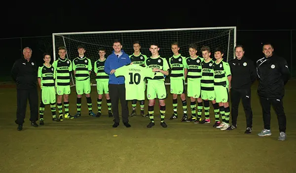 Forest Green Rovers Under 15 squad, coaching team and Anthony Foxlee-Brown, marketing communications manager at Grundon