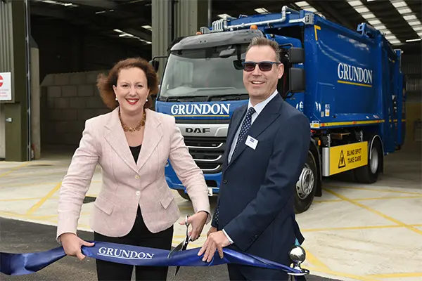 Victoria Prentis MP cuts the ribbon alongside Neil Grundon to officially open Grundon Waste Management's new £7 million Bulk Recycling Centre in Banbury