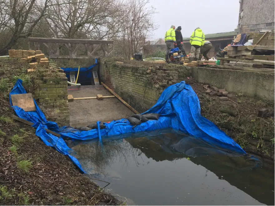 Work in progress at Hithermoor Weir to transform the area by creating a fish ladder for coarse fish and climbing support for juvenile eels