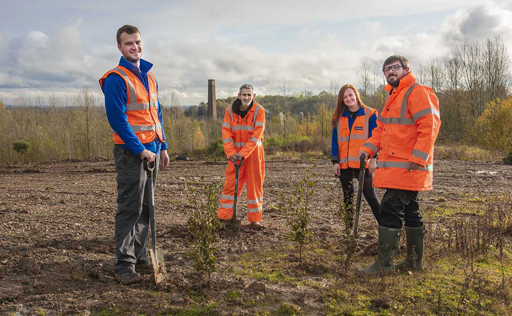 Members of the Grundon team joined the Woodland Trust’s Big Climate Fightback by planting at the Knowl Hill landfill restoration project near Maidenhead in Berkshire. From left to right: James Asquith, Environmental Assistant; Chris Maynard, Landfill Operative; Lucy Moody, Marketing Assistant; and Mark Padgham, Waste Facility Manager