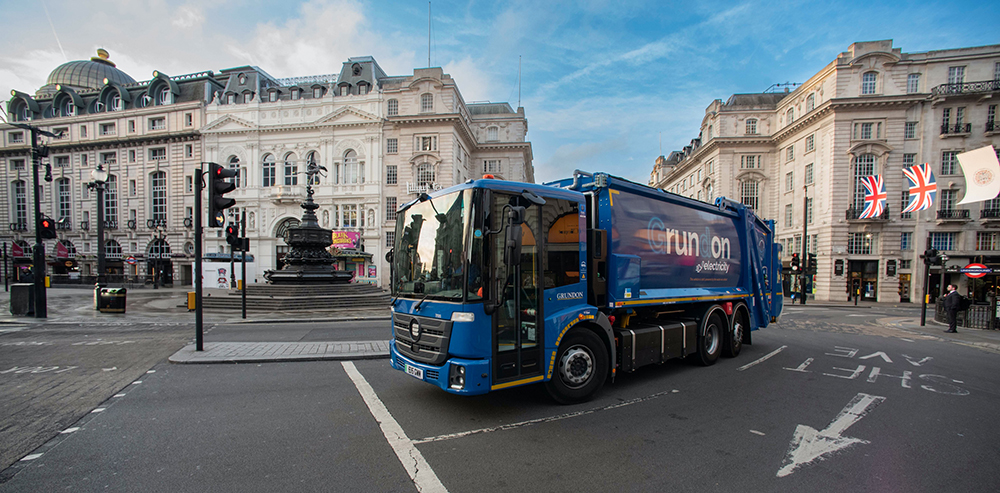 Grundon's new EV navigates Piccadilly Circus